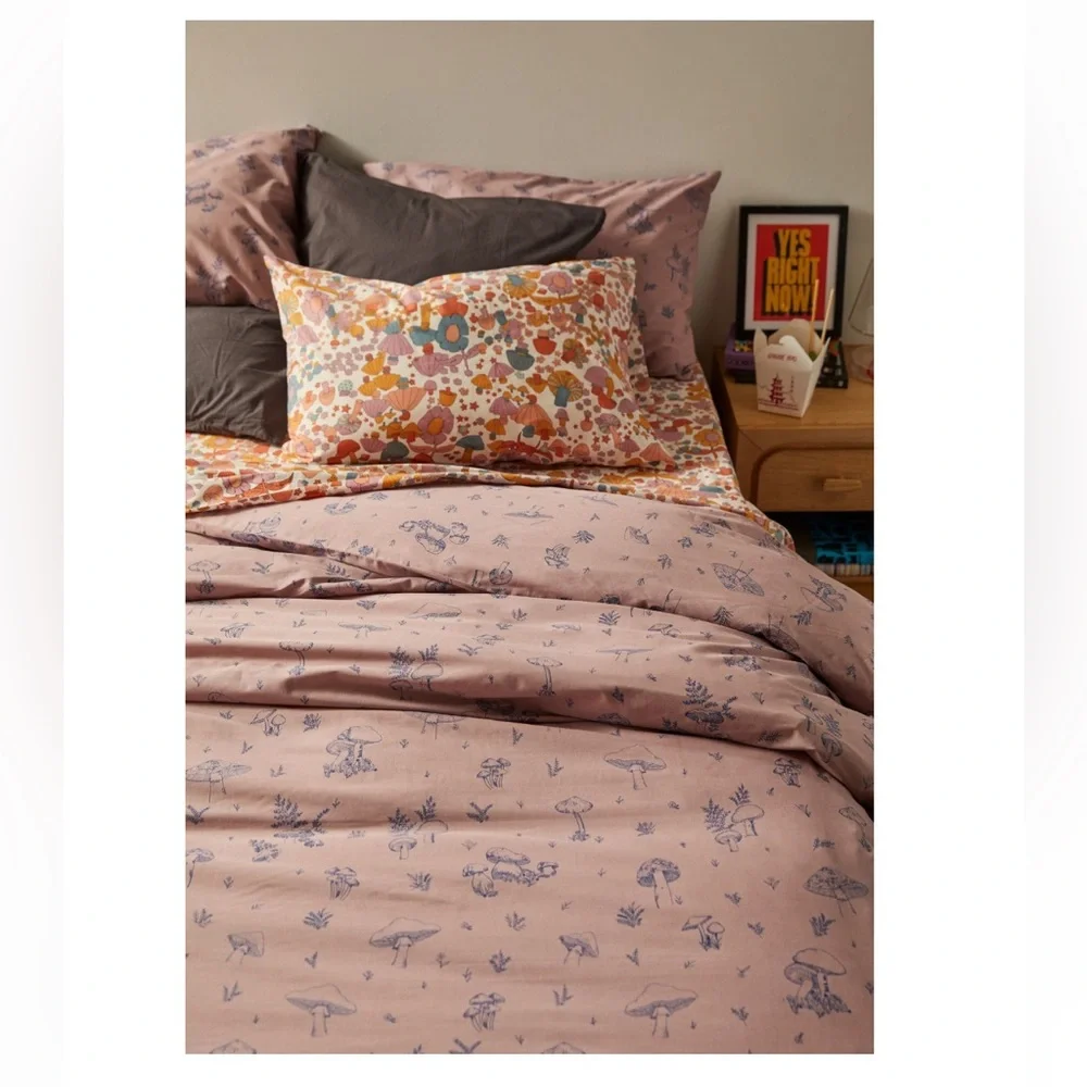 Urban Outfitters care washable